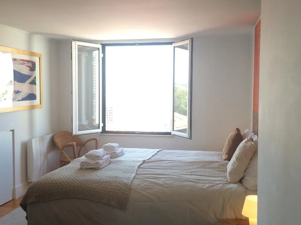 Гостевой дом Principe Real Apartment Лиссабон